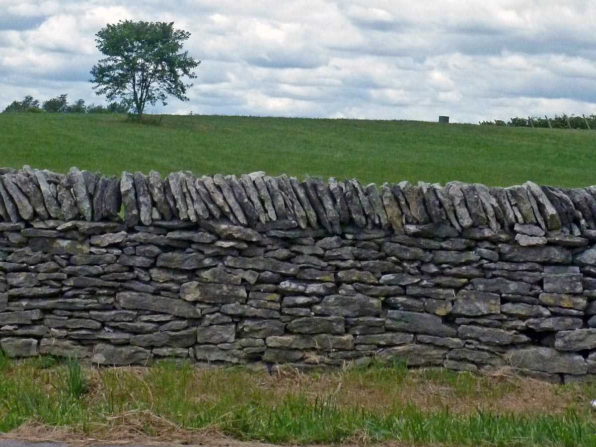 stone fences tours