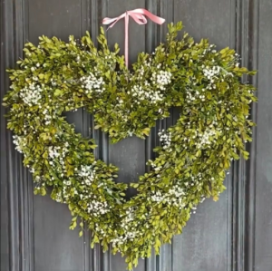 Harkness Edwards – Valentine’s Boxwood Wreath Workshop